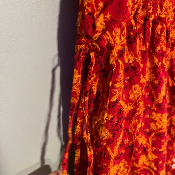 Boho floral paisley print adjustable dress with mother of pearl buttons - Picture 2 of 7